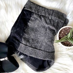 Express Wool Shorts